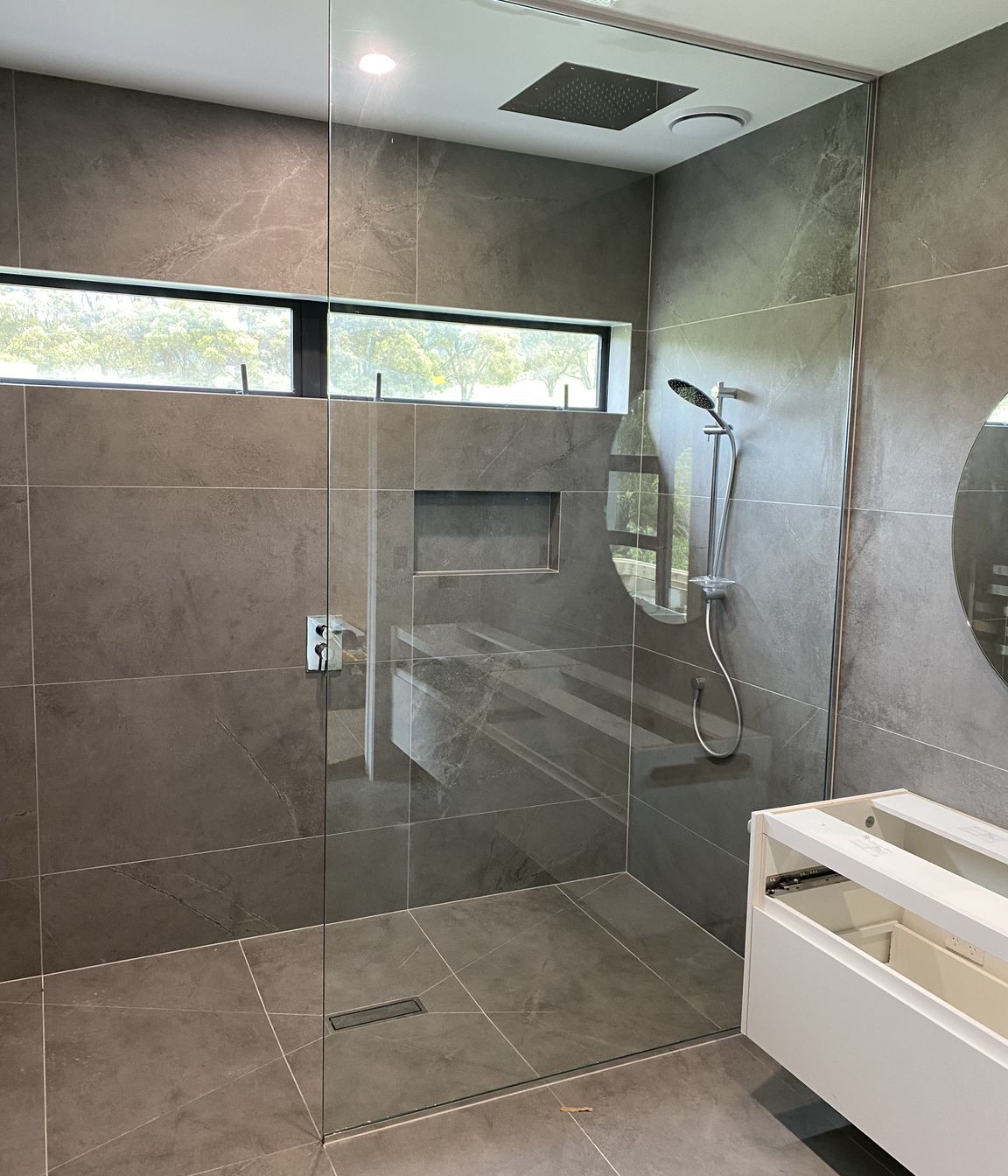 Frameless Glass Showers