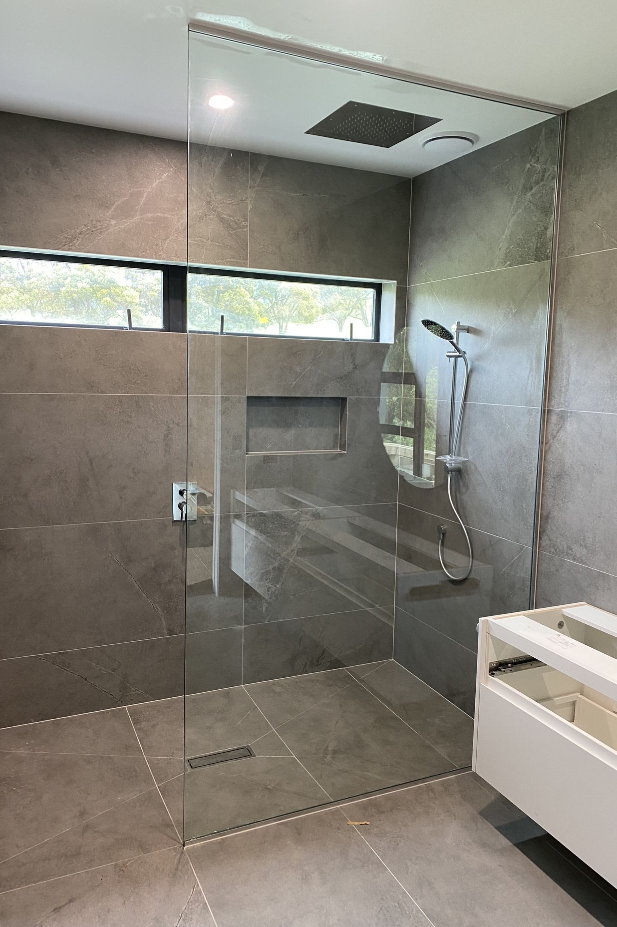 Frameless Glass Showers