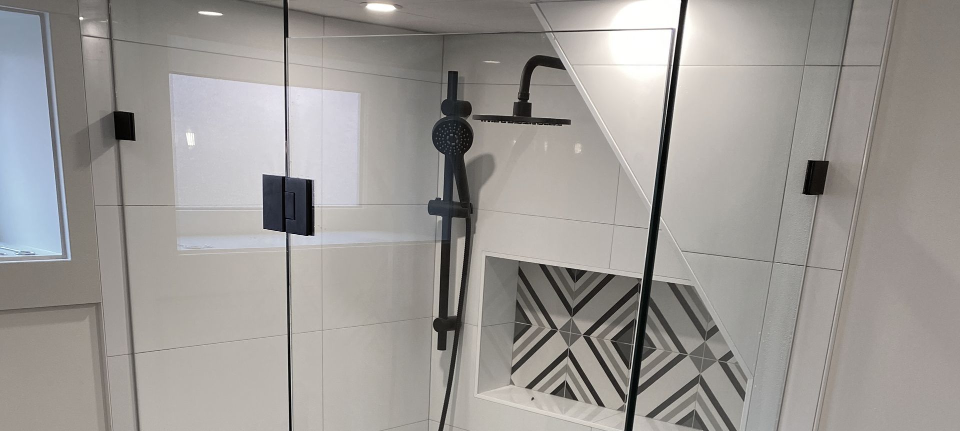 Frameless Glass Showers banner