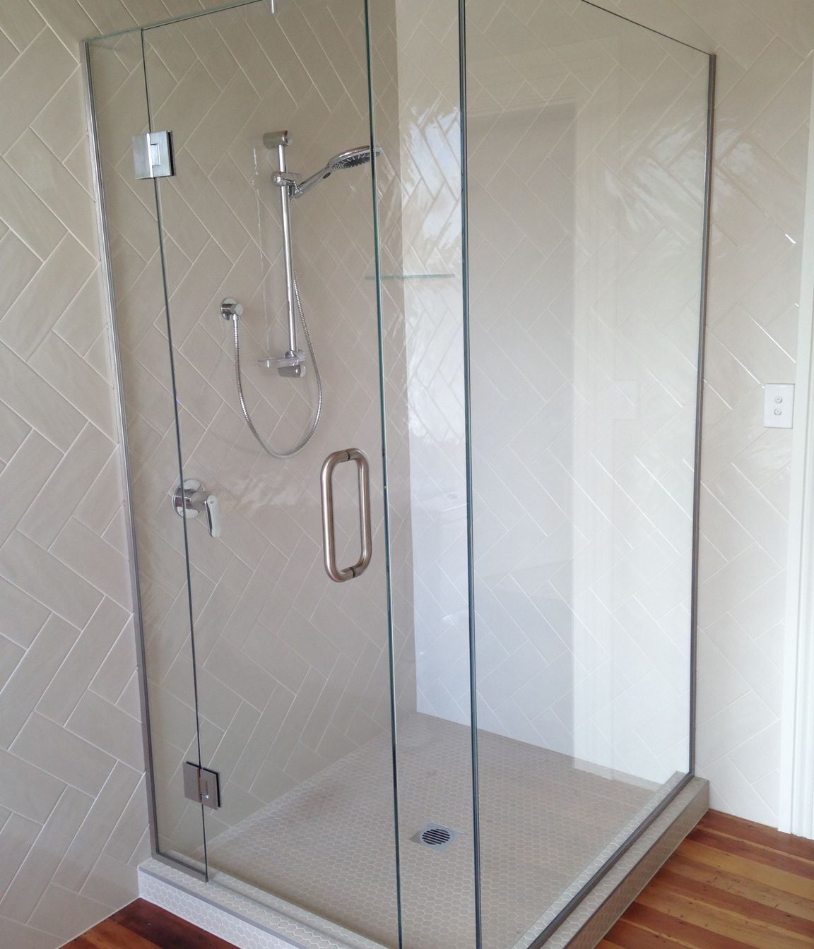 Frameless Glass Showers