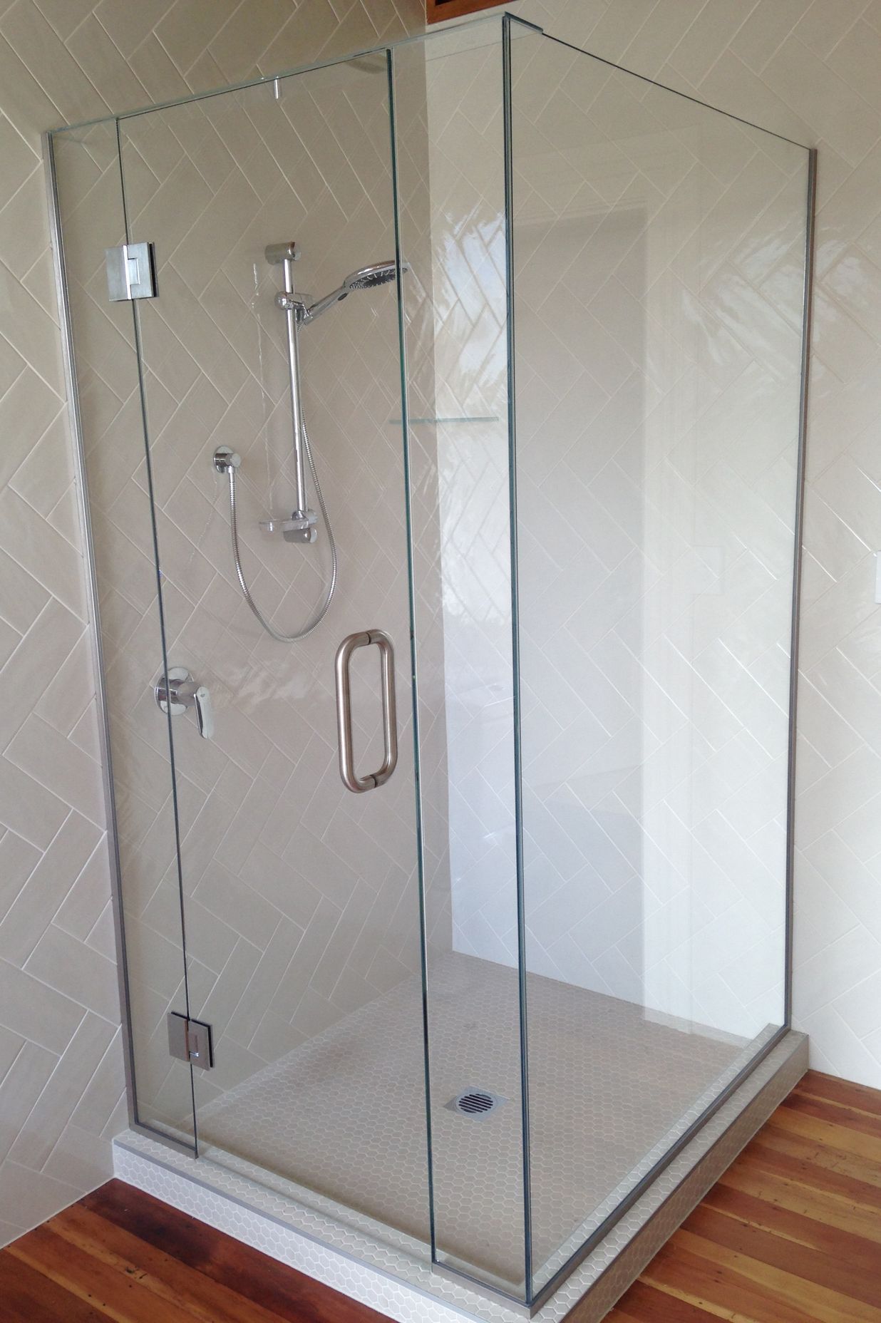 Frameless Glass Showers