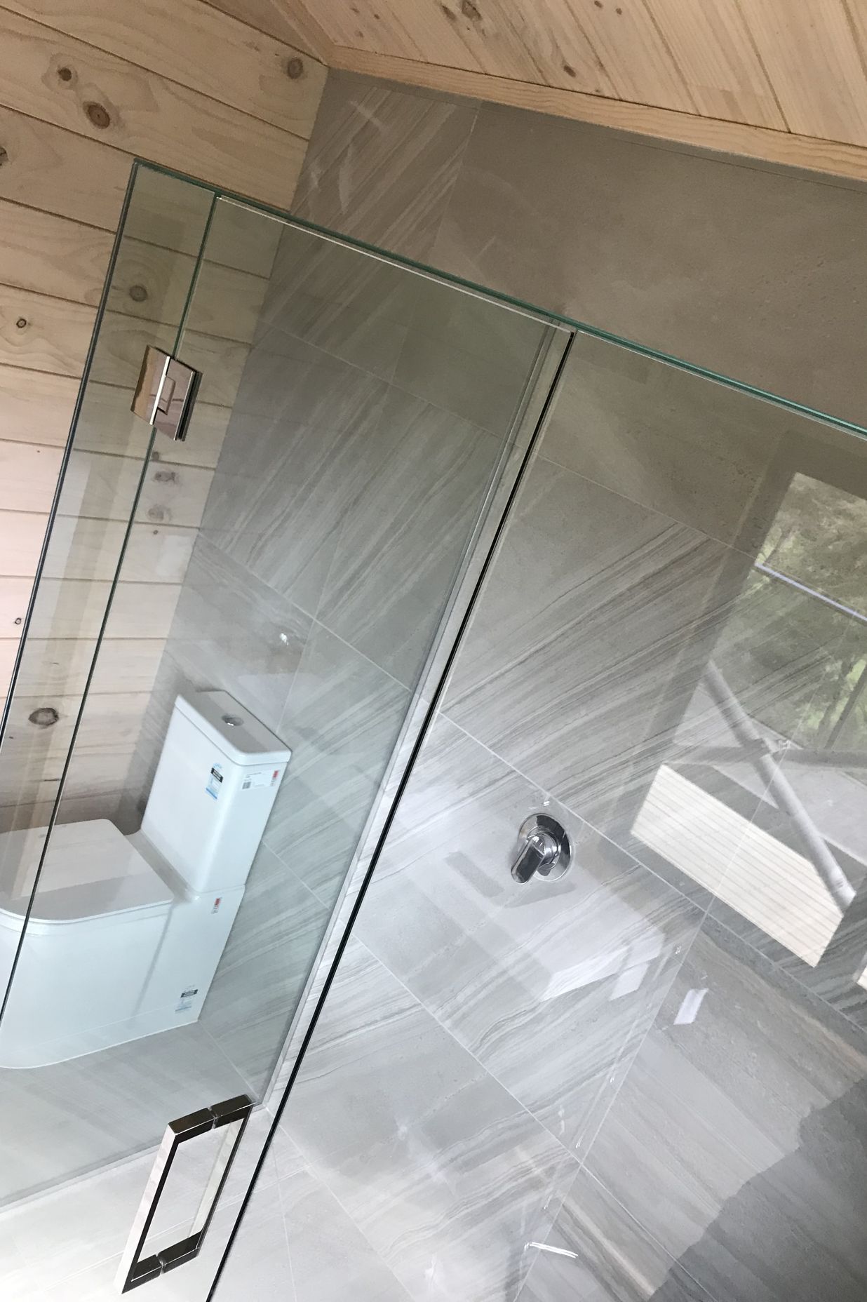 Frameless Glass Showers