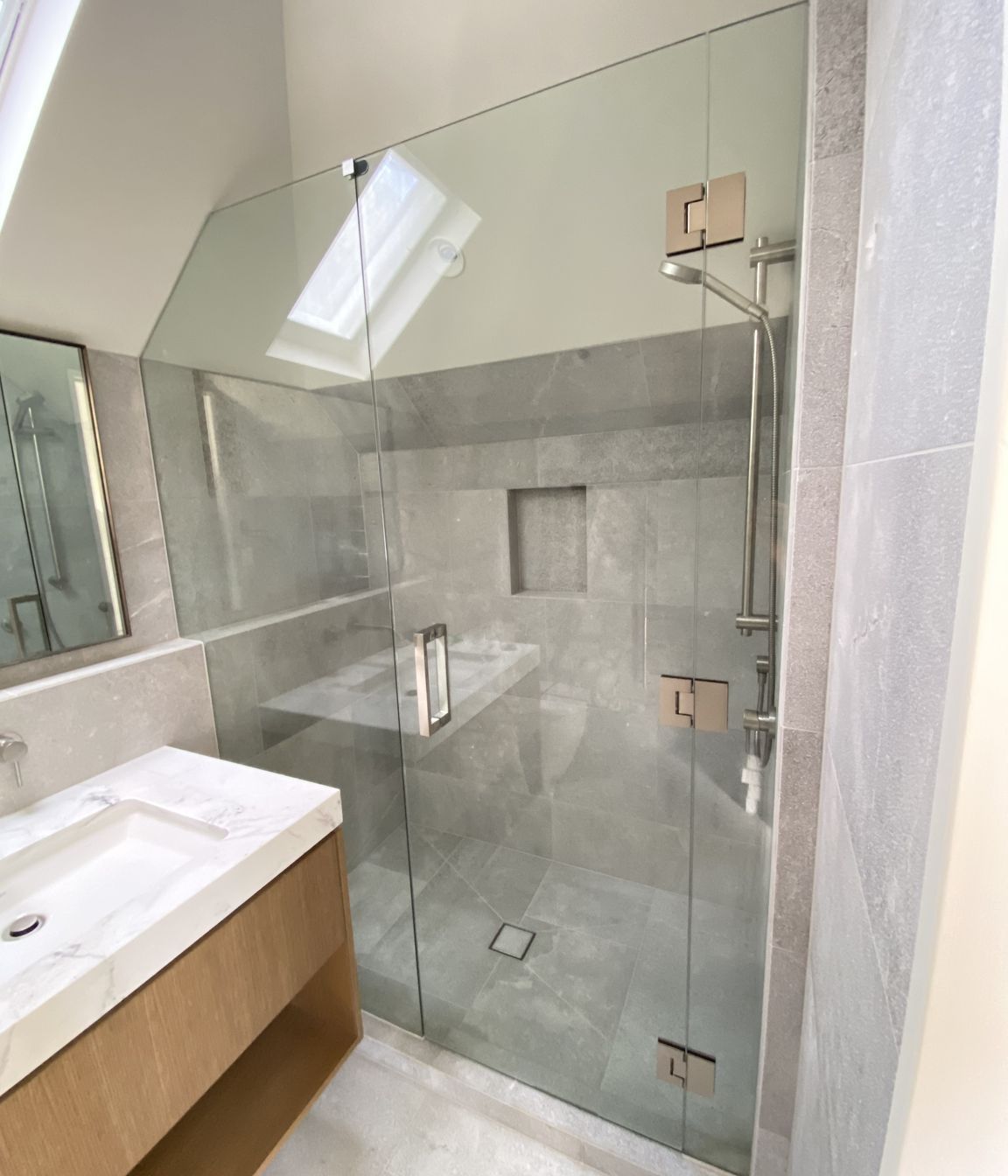 Frameless Glass Showers