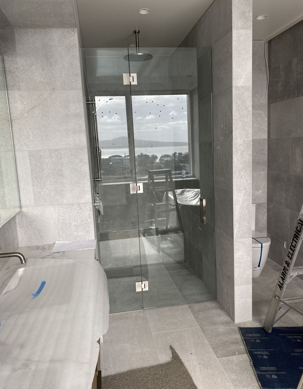 Frameless Glass Showers