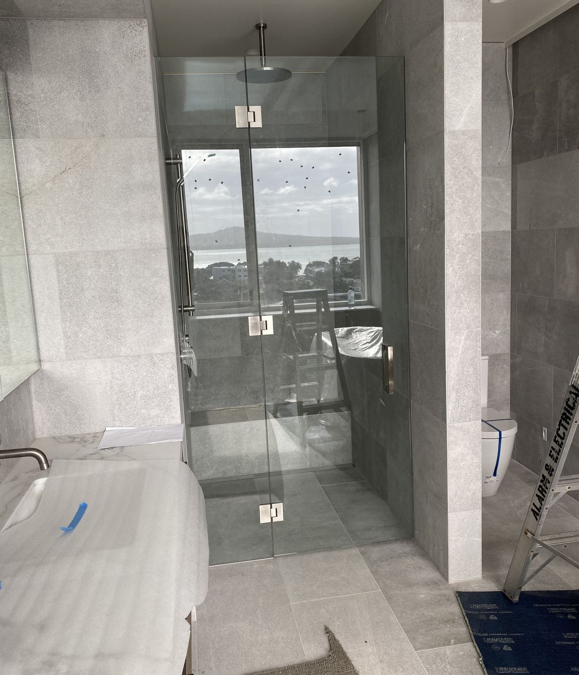 Frameless Glass Showers