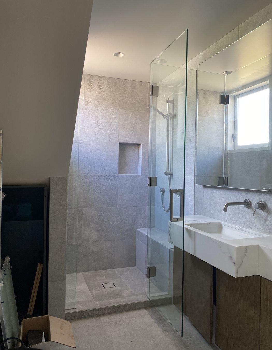 Frameless Glass Showers