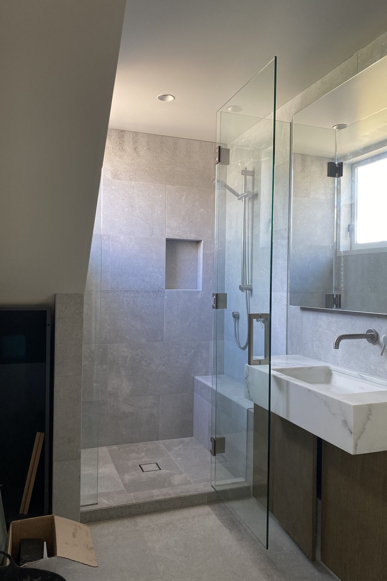 Frameless Glass Showers