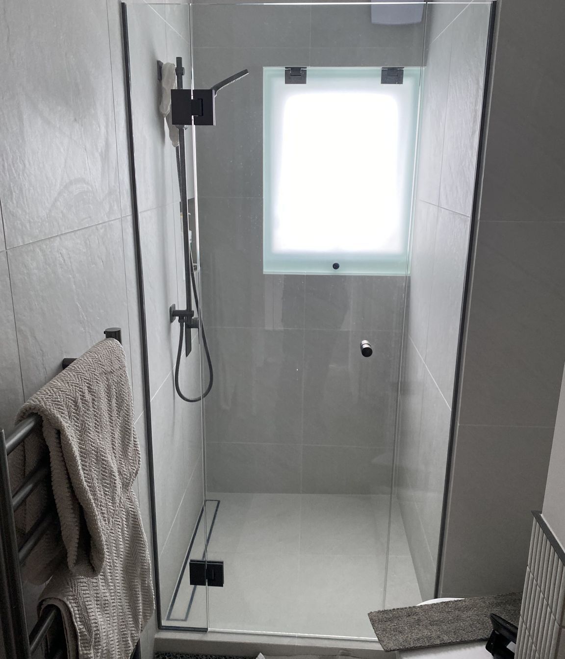 Frameless Glass Showers