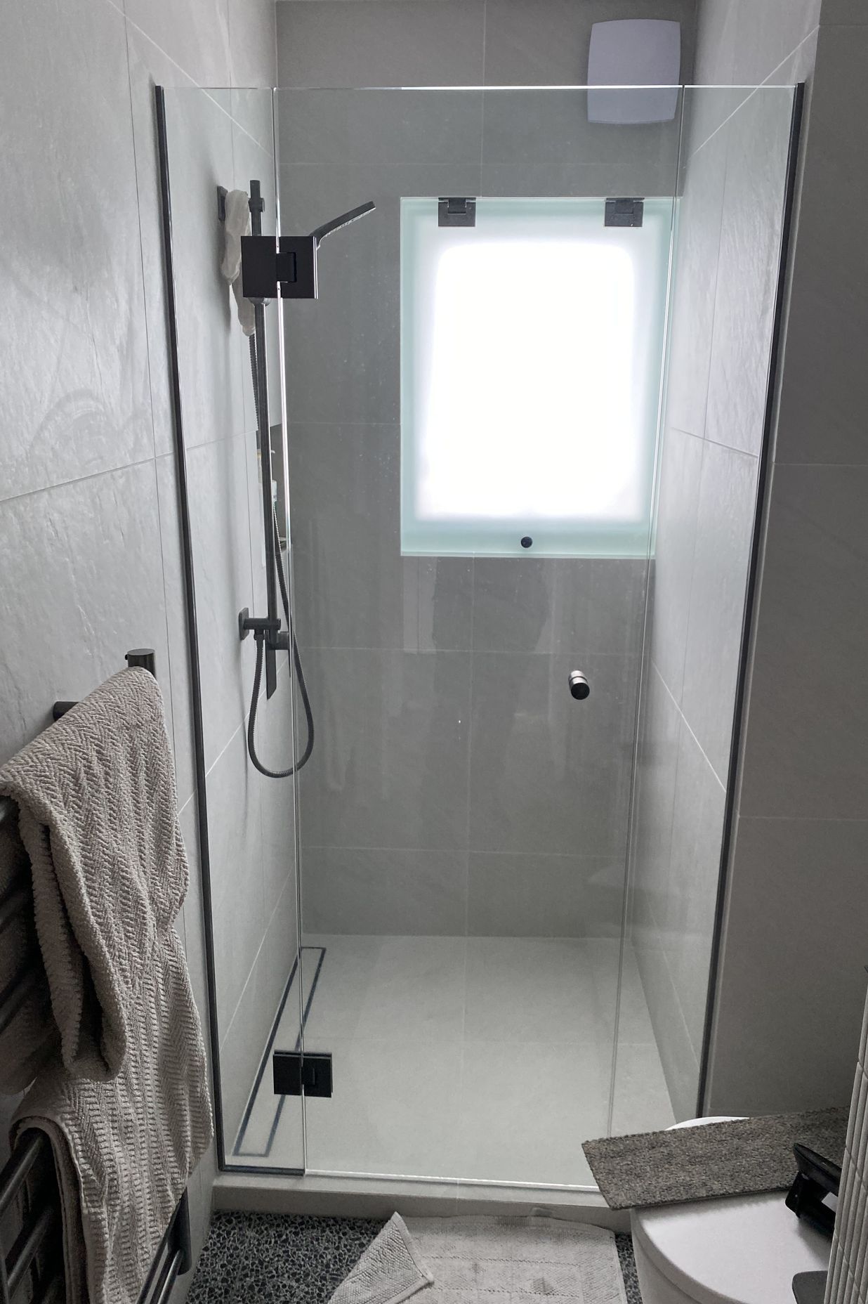 Frameless Glass Showers