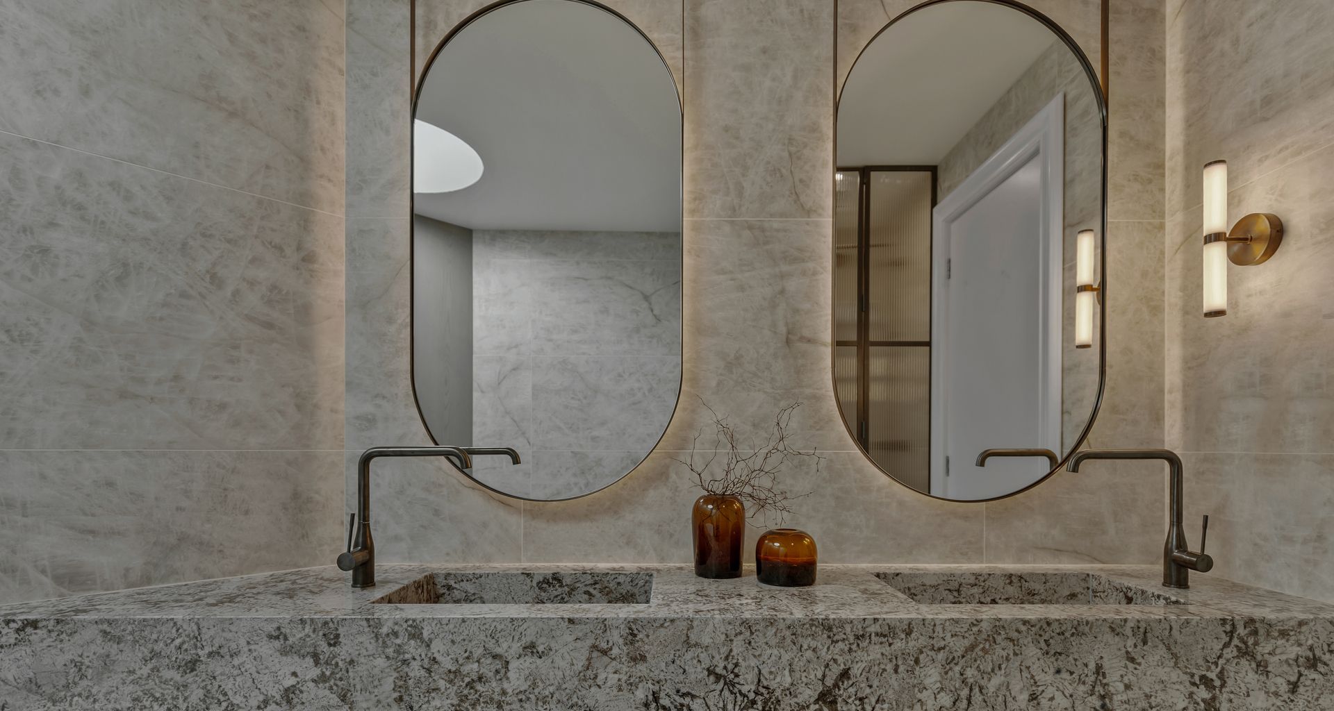 Parkview Penthouse | Ensuite banner