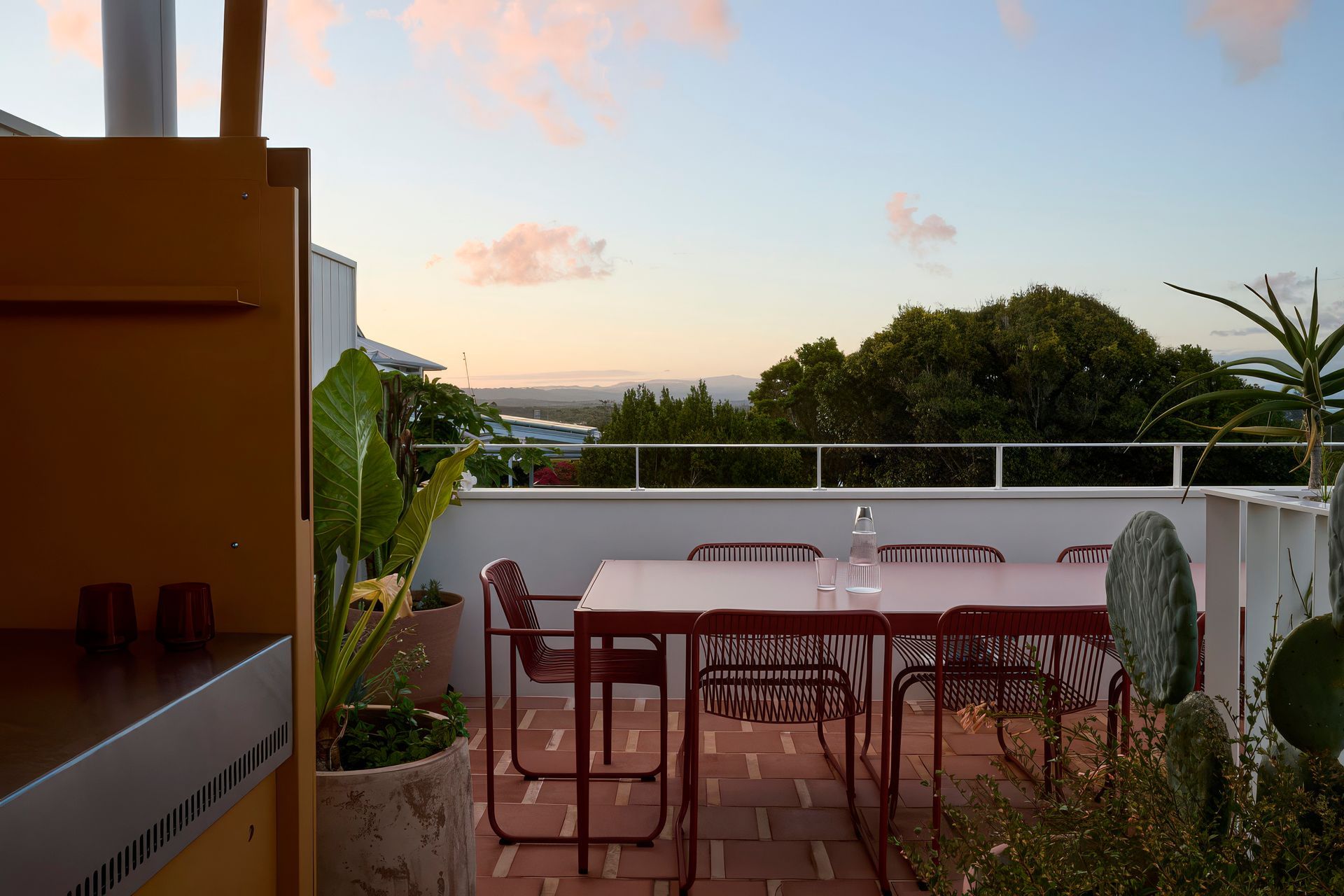 HeckerGuthrieByronBayResidencePhotoCreditShannonMcGrath29-upscaled-by-Replicate.jpg