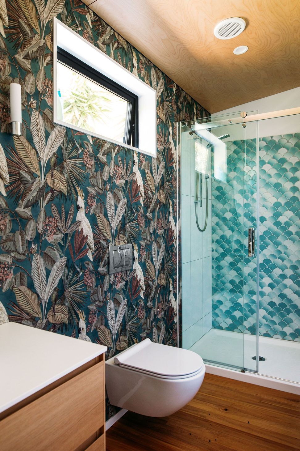Wallpaper and Tiled Bathroom Design