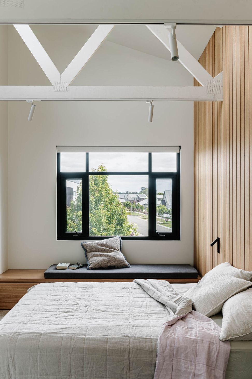 Hurst-Warehouse-by-Studio-Tomlow-res-23.jpg