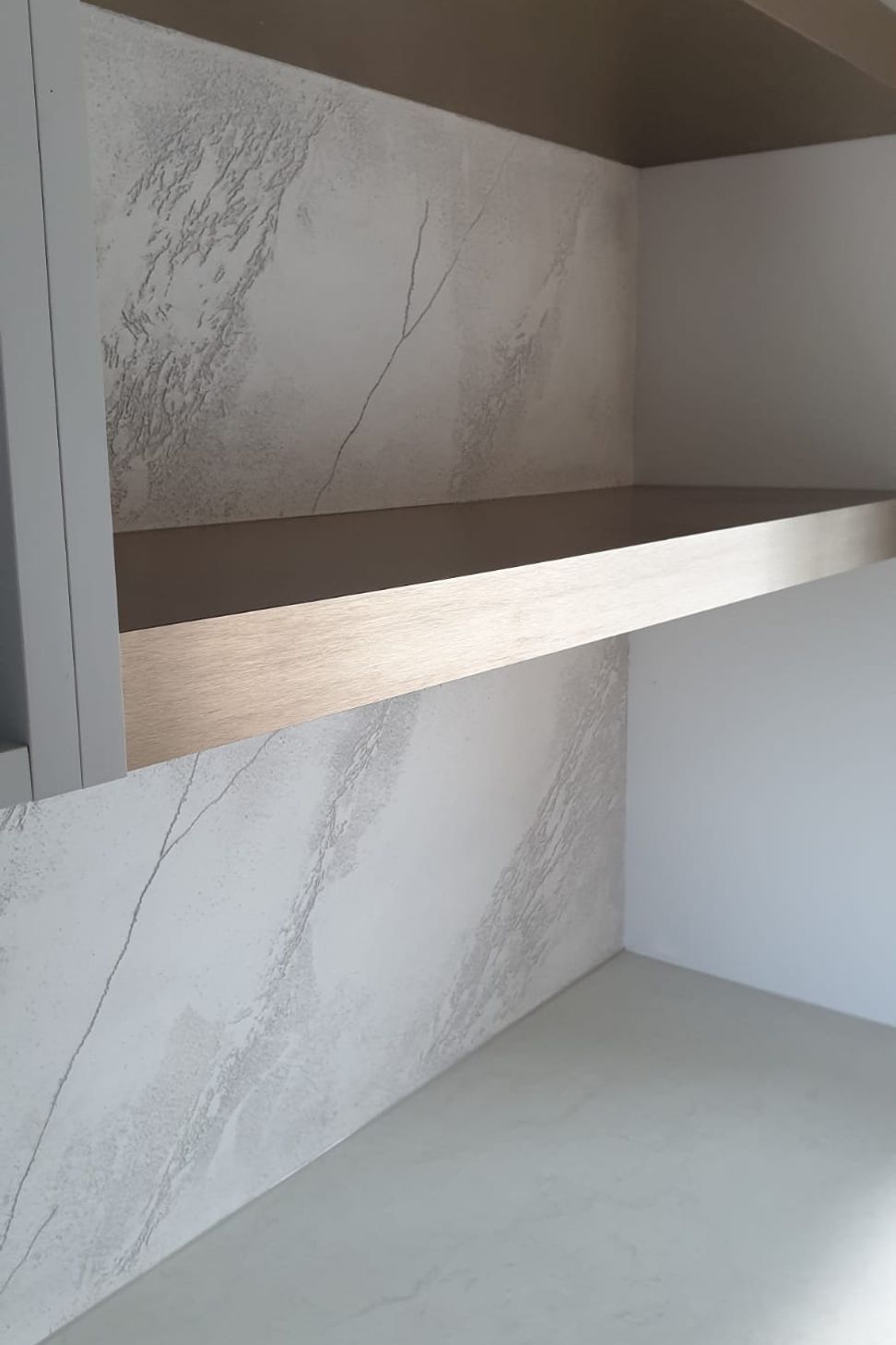 Oakbridge - Textured walls