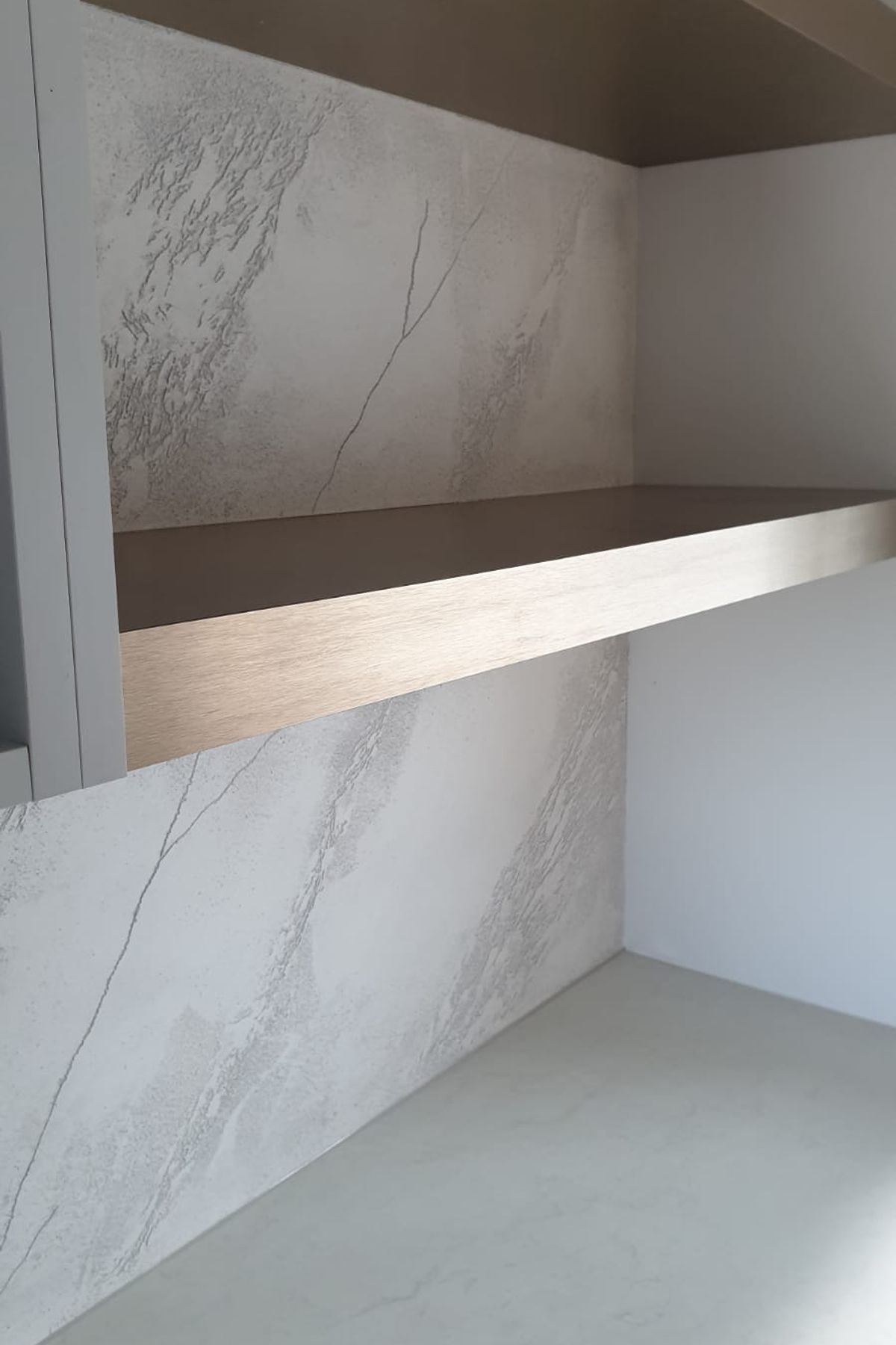 Oakbridge - Textured walls