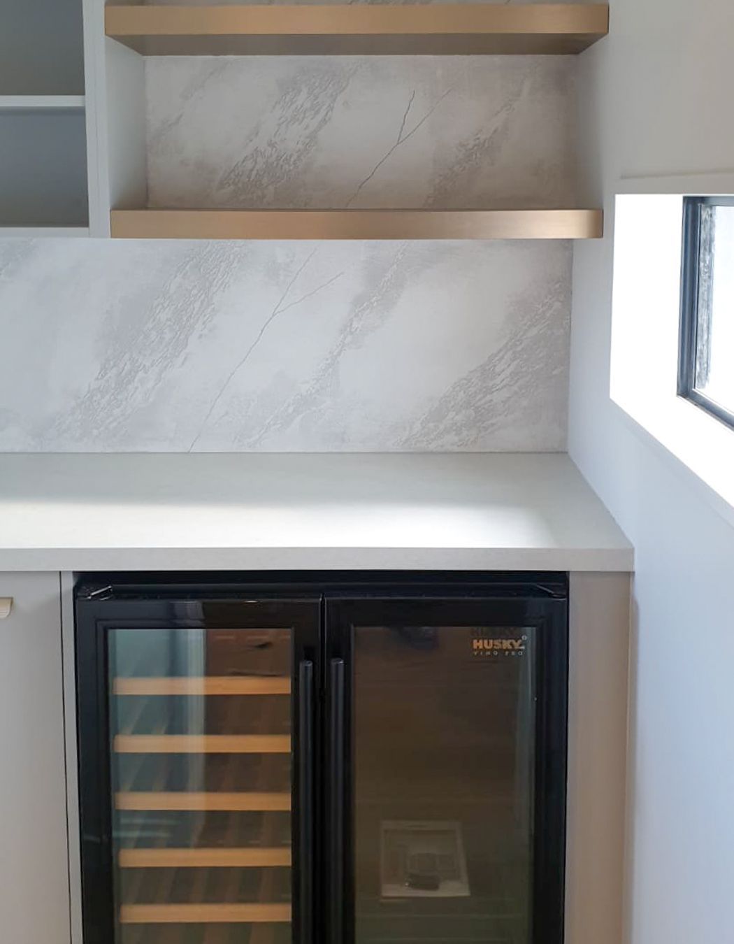 Oakbridge - Textured walls