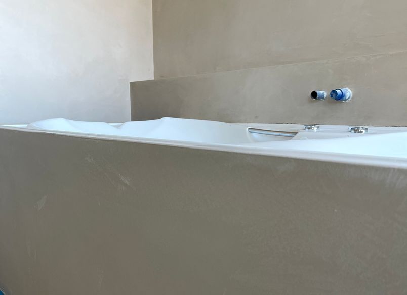 Bathroom, Pietra Levigata