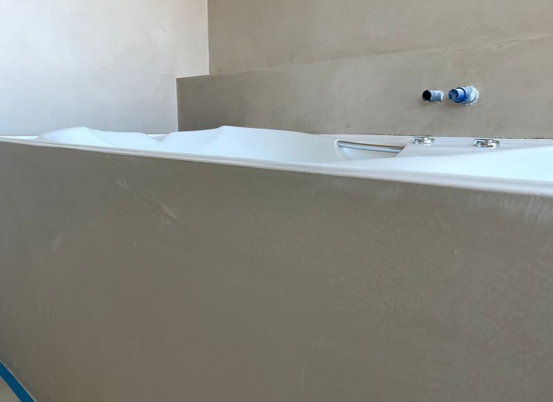 Bathroom, Pietra Levigata