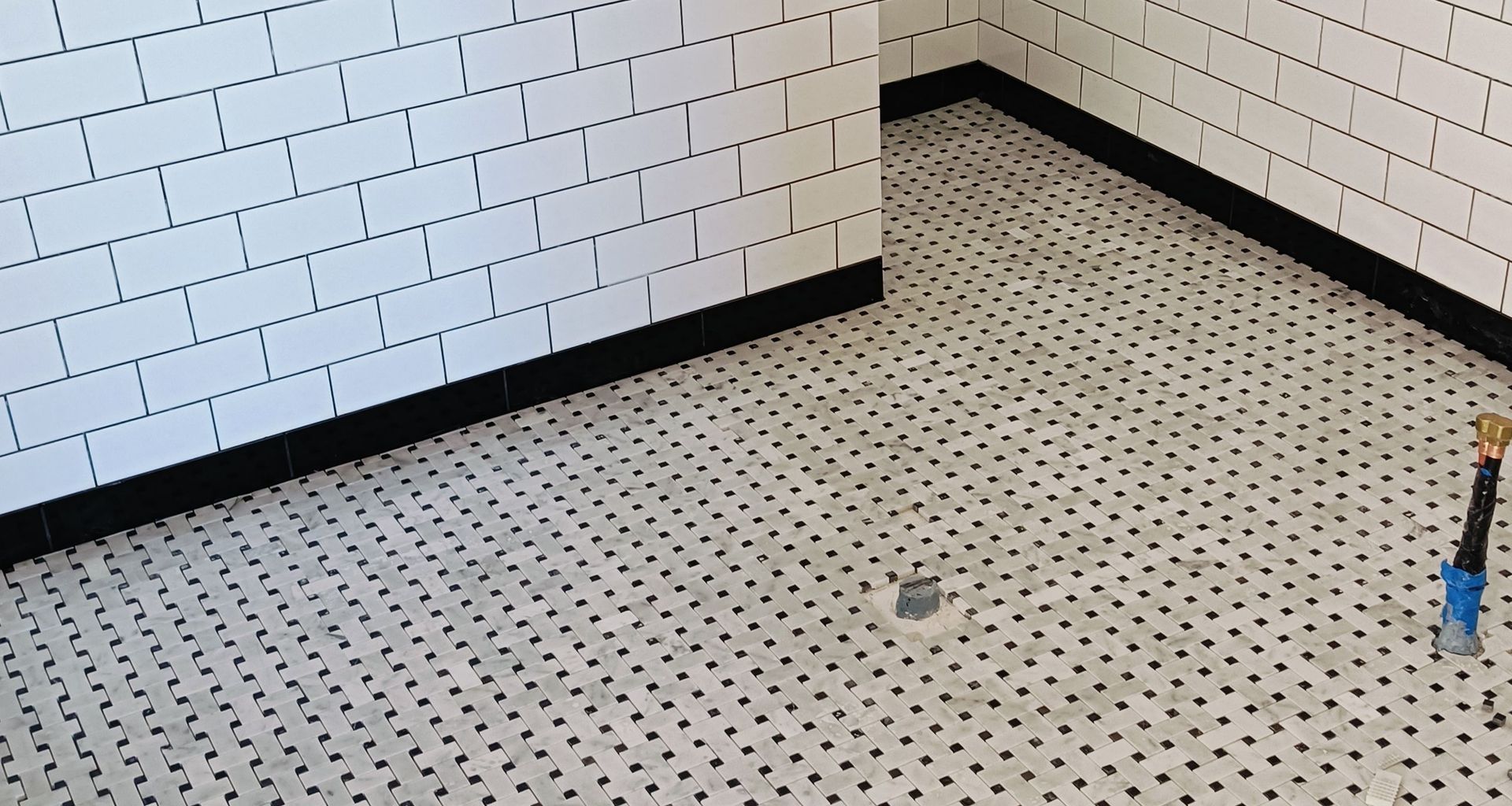 Damn Good Tiling - premium high end banner