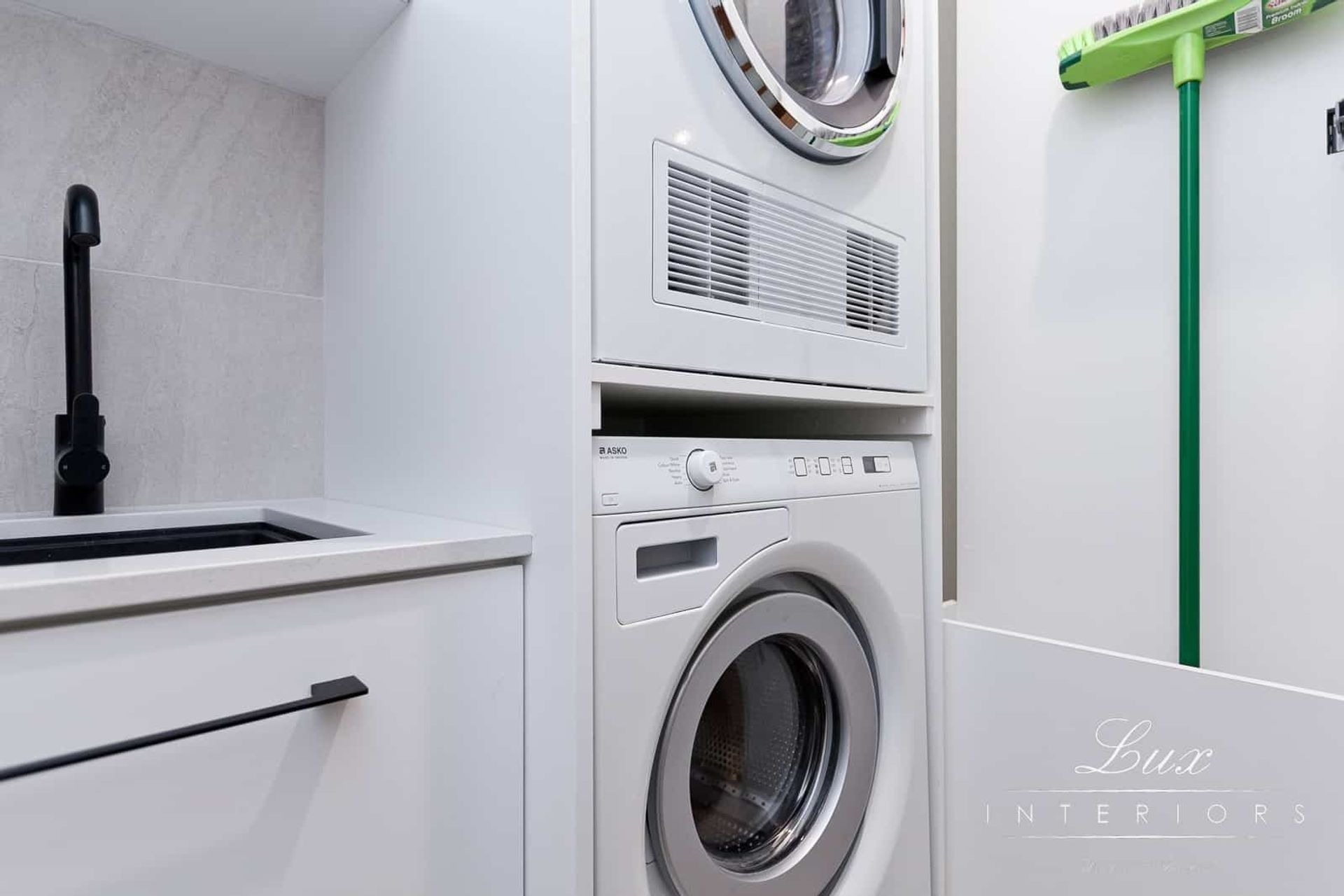 Scarborough - Deanmore