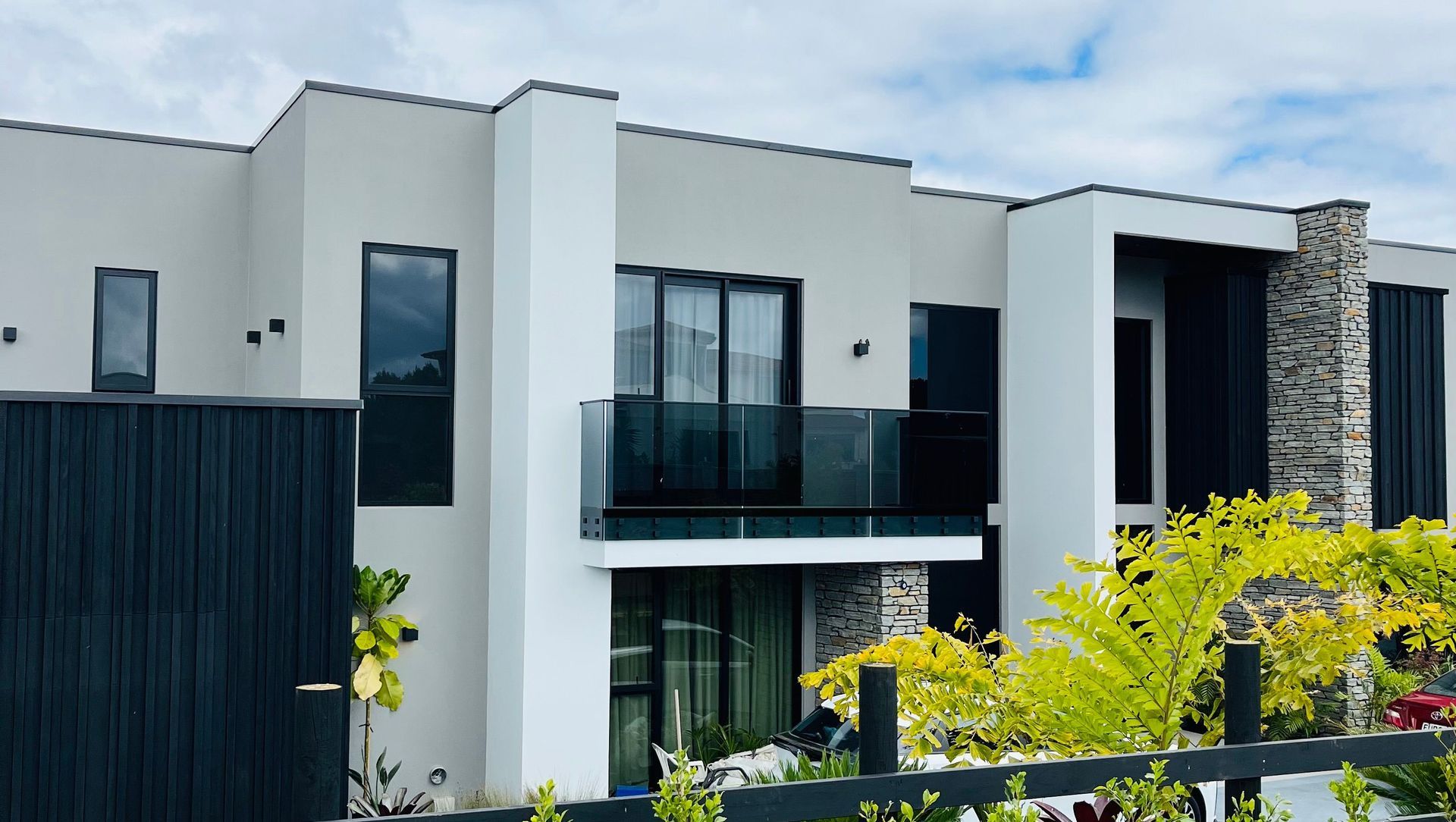 LIFESTYLE PROPERTY banner