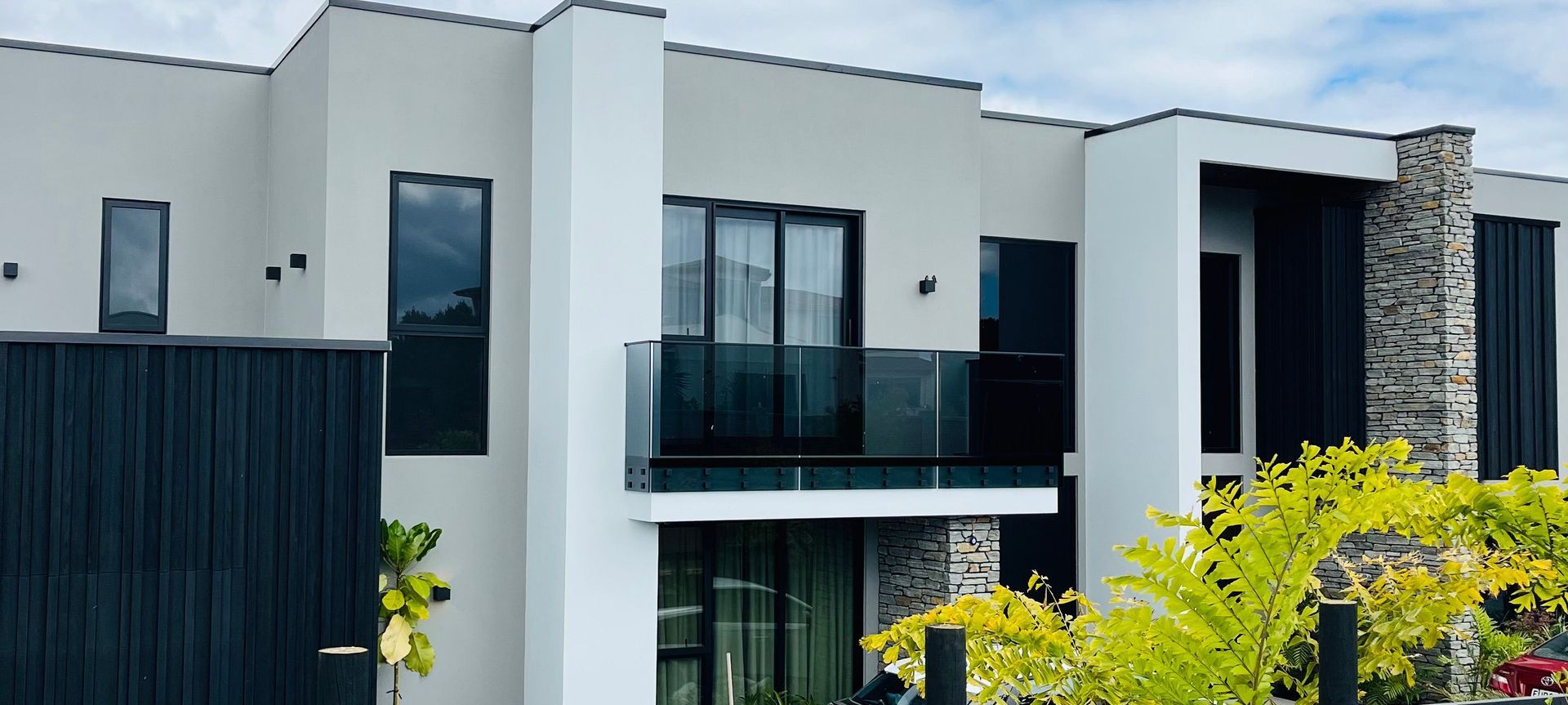 LIFESTYLE PROPERTY banner