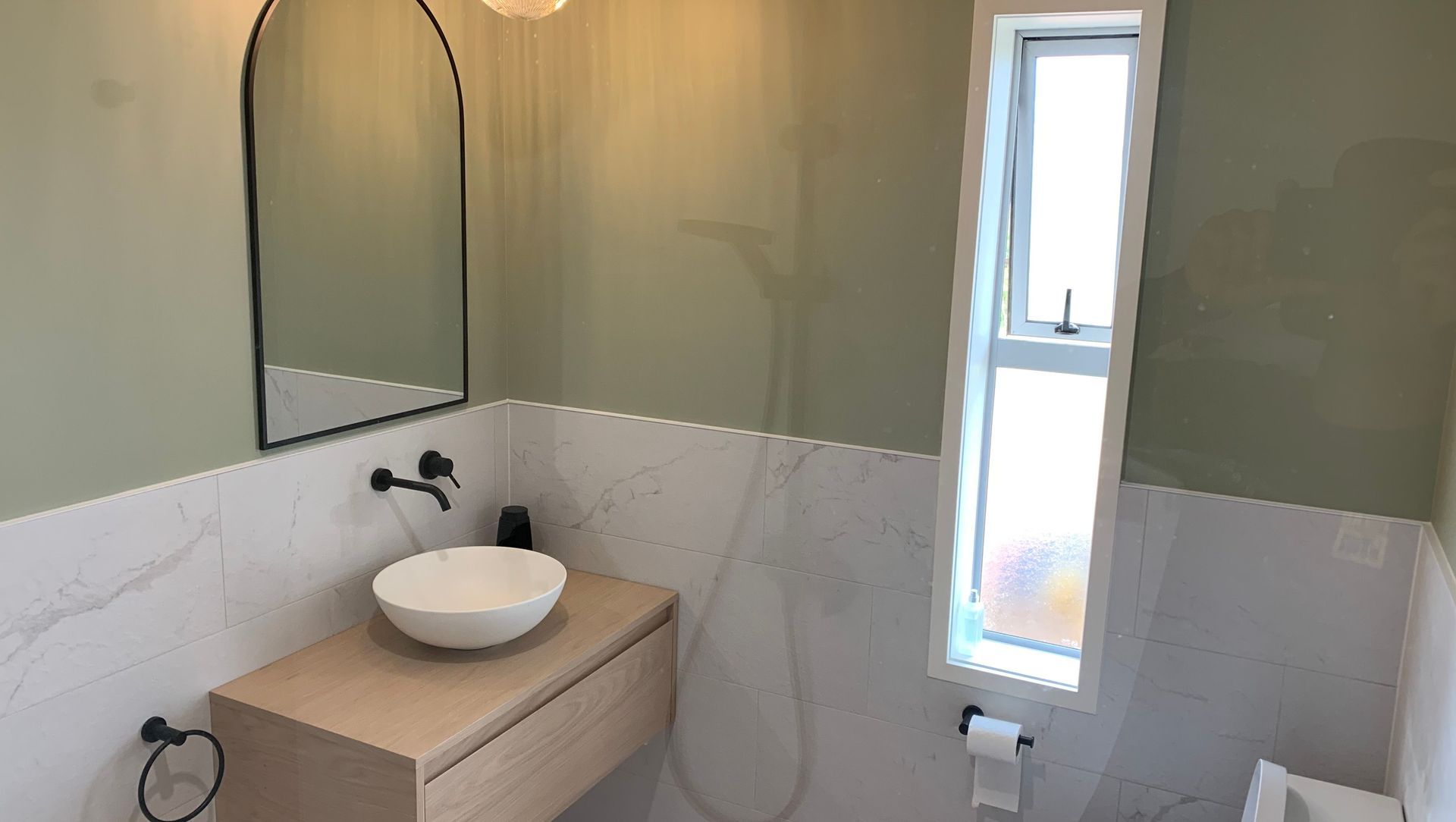 Jones Ensuite banner