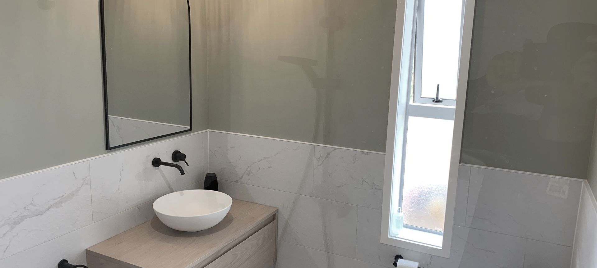 Jones Ensuite banner