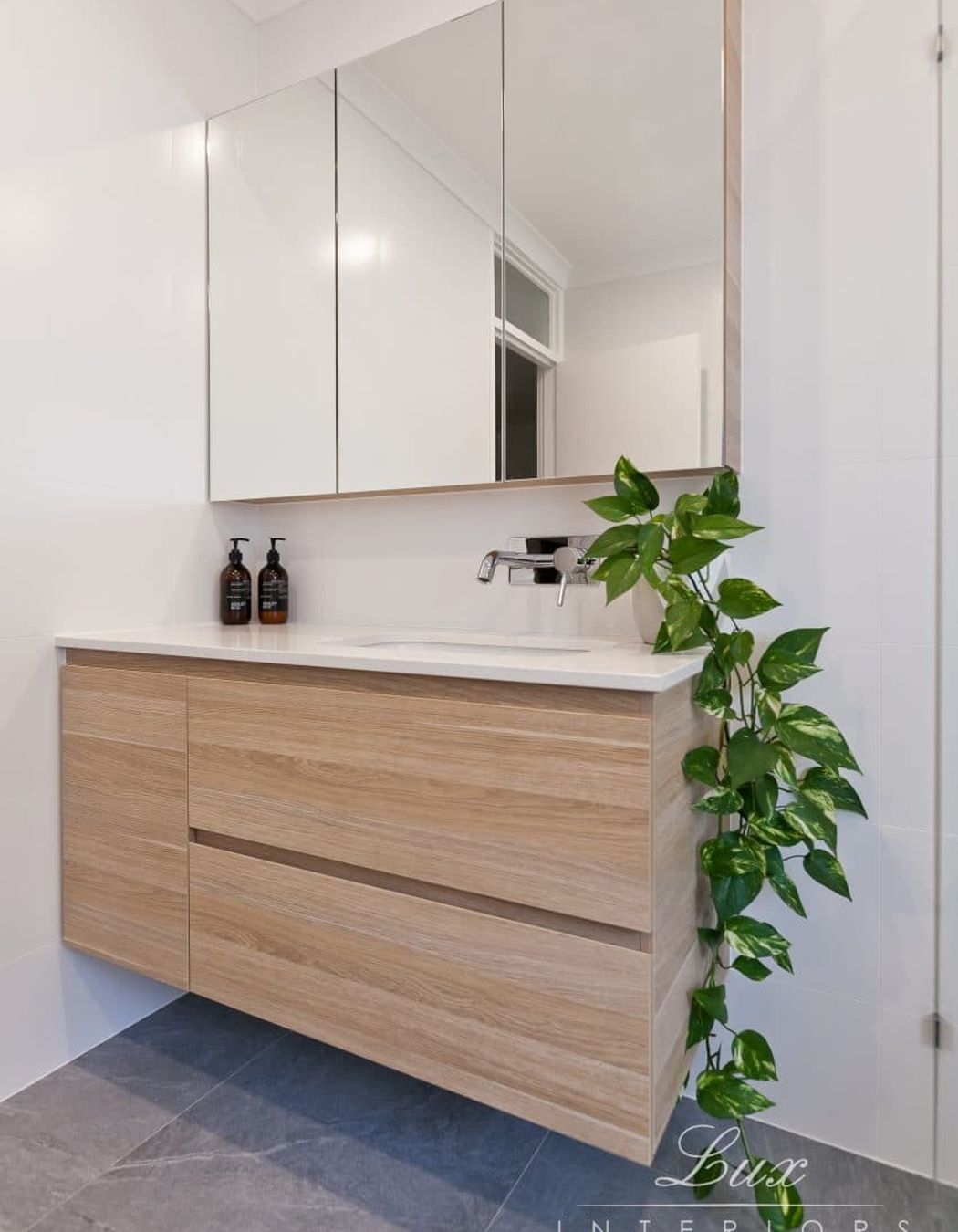 Sorrento – Myrtle Ave