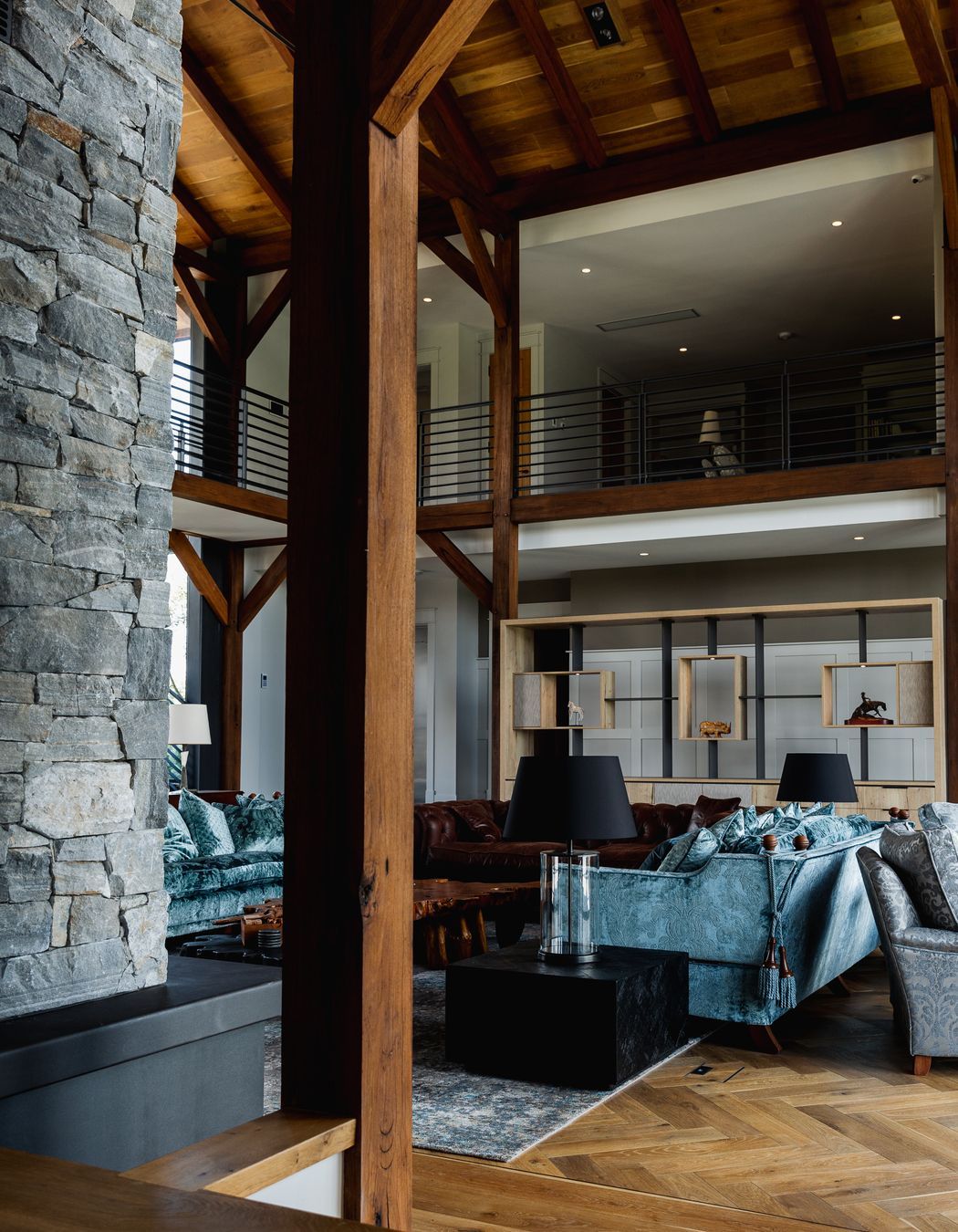 Mount View - Interiors