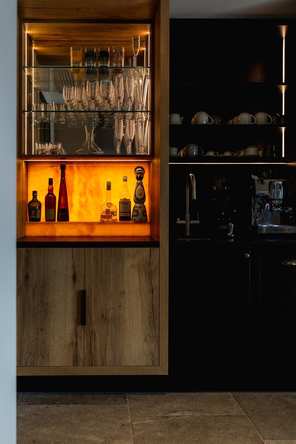 Mount View - Interiors