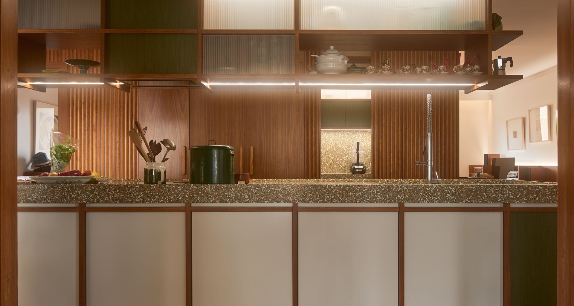 A Home That Cooks! banner