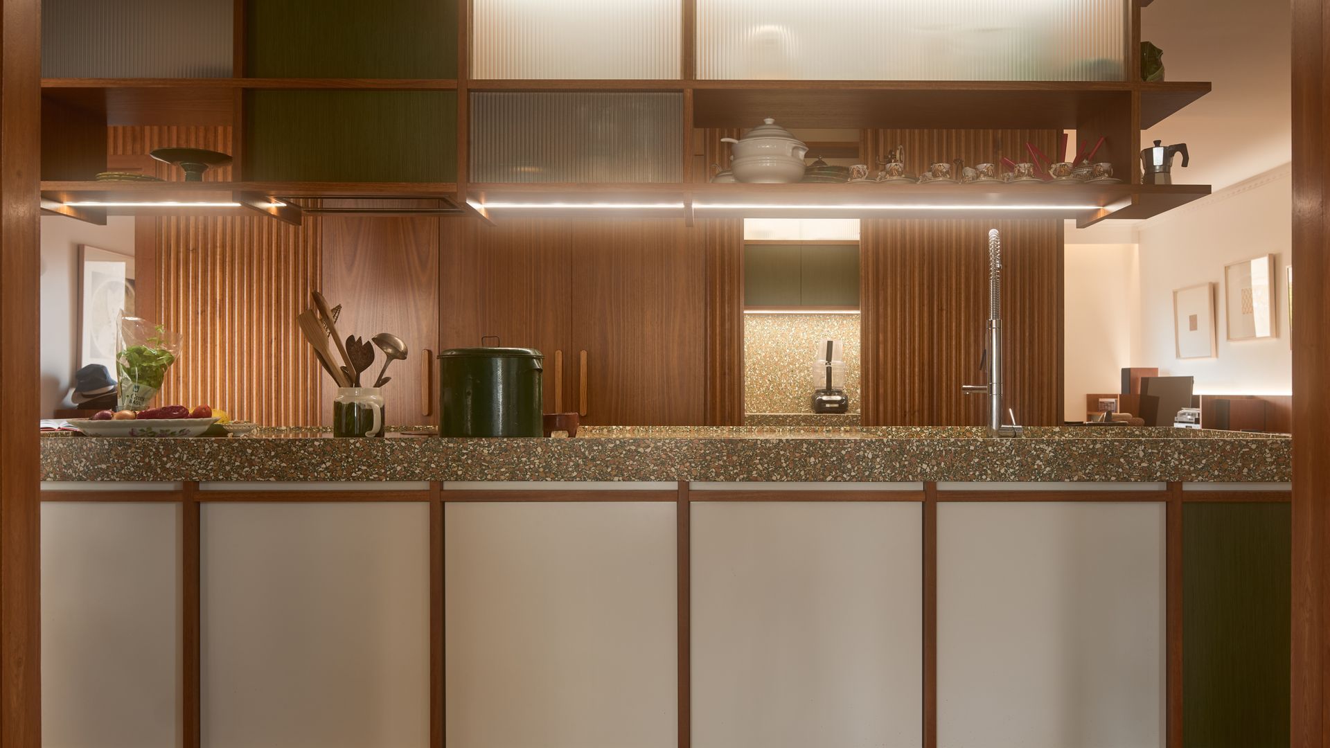 A Home That Cooks! banner