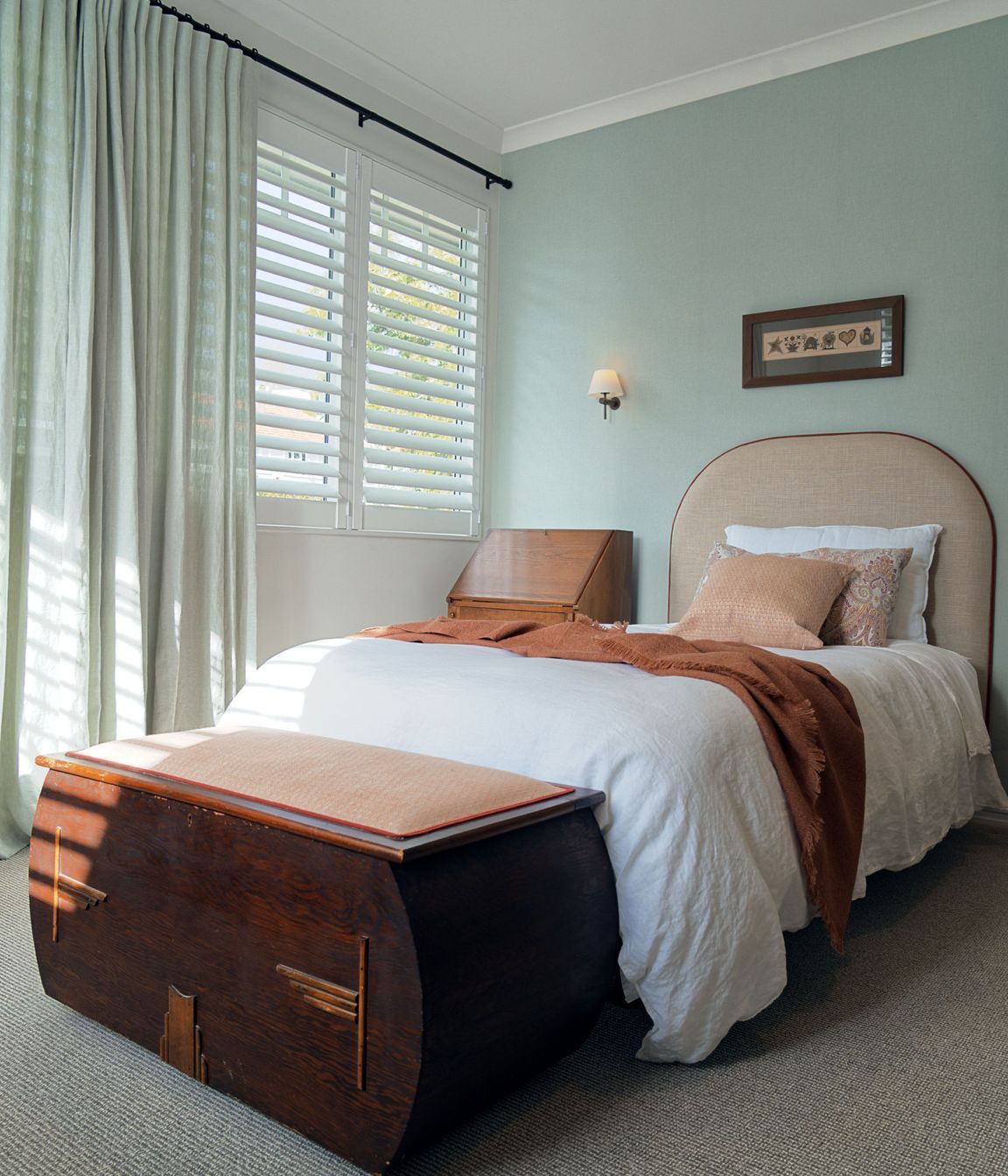 Kanat-StudioRukutaiBedroom-Wide.jpg