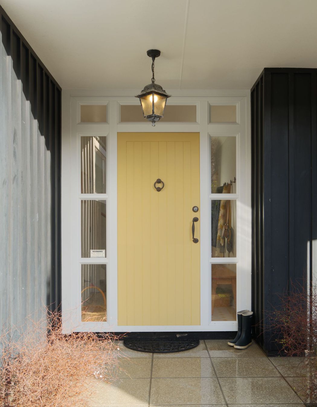 Kanat-StudioRukutaiFront-Door.jpg