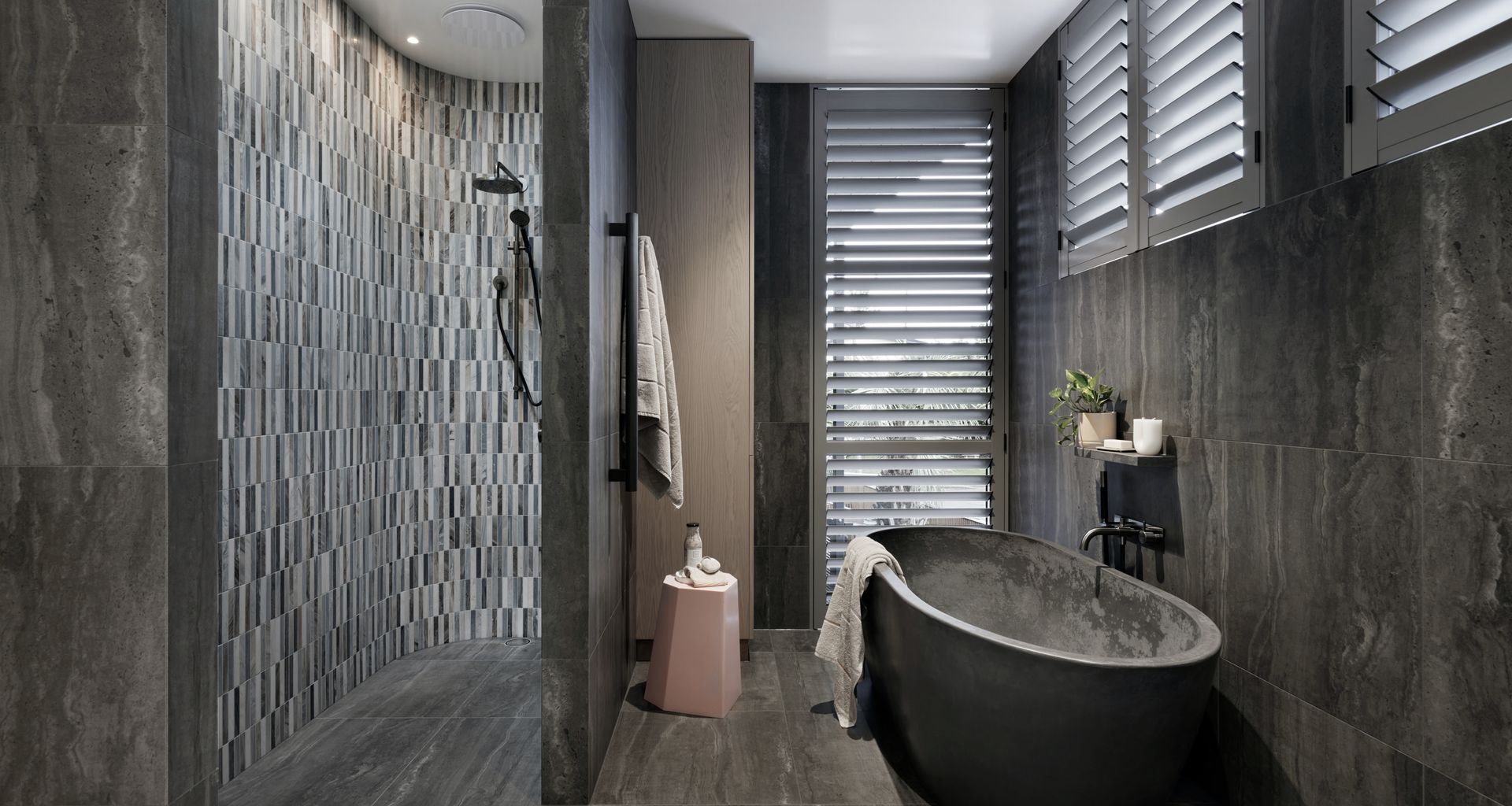 Luxury Retreat banner
