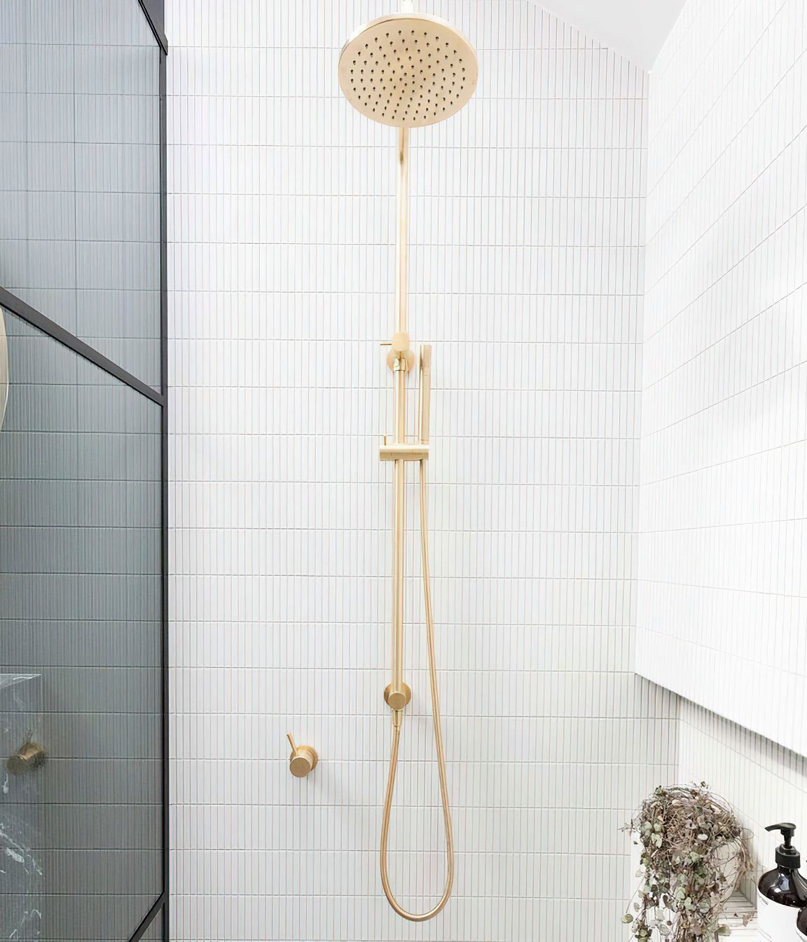 Main Bathroom Suede + Stone Showroom 2021
