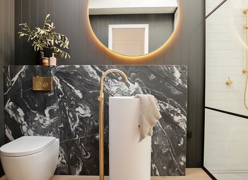 Main Bathroom Suede + Stone Showroom 2021