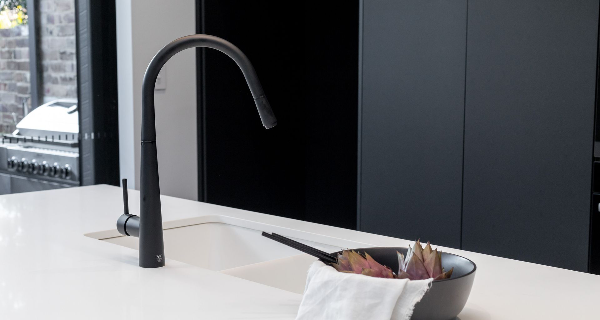 Pull Out Kitchen Mixer Matte Black