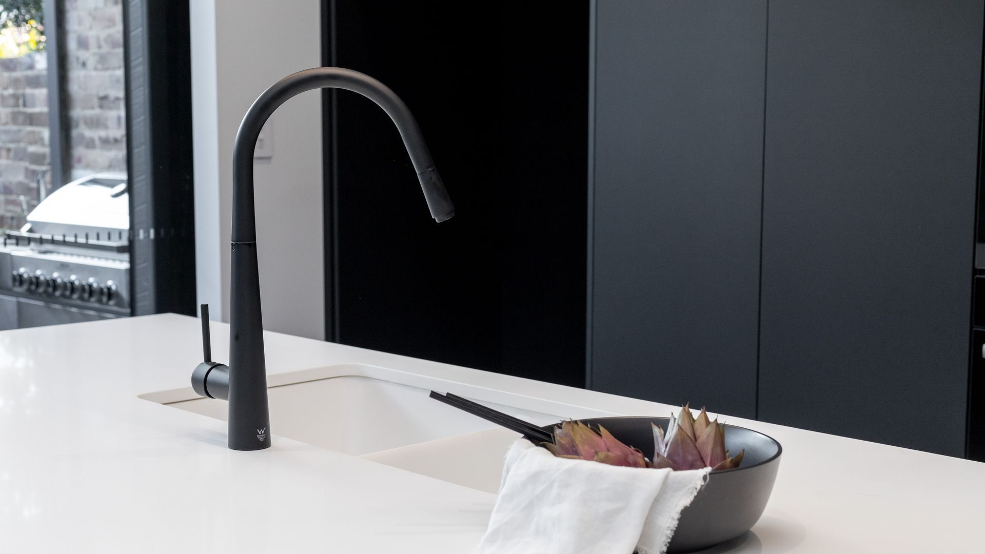 Pull Out Kitchen Mixer Matte Black
