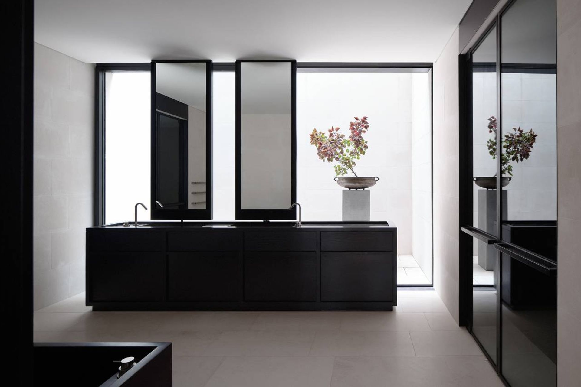 Kirribilli Apartment