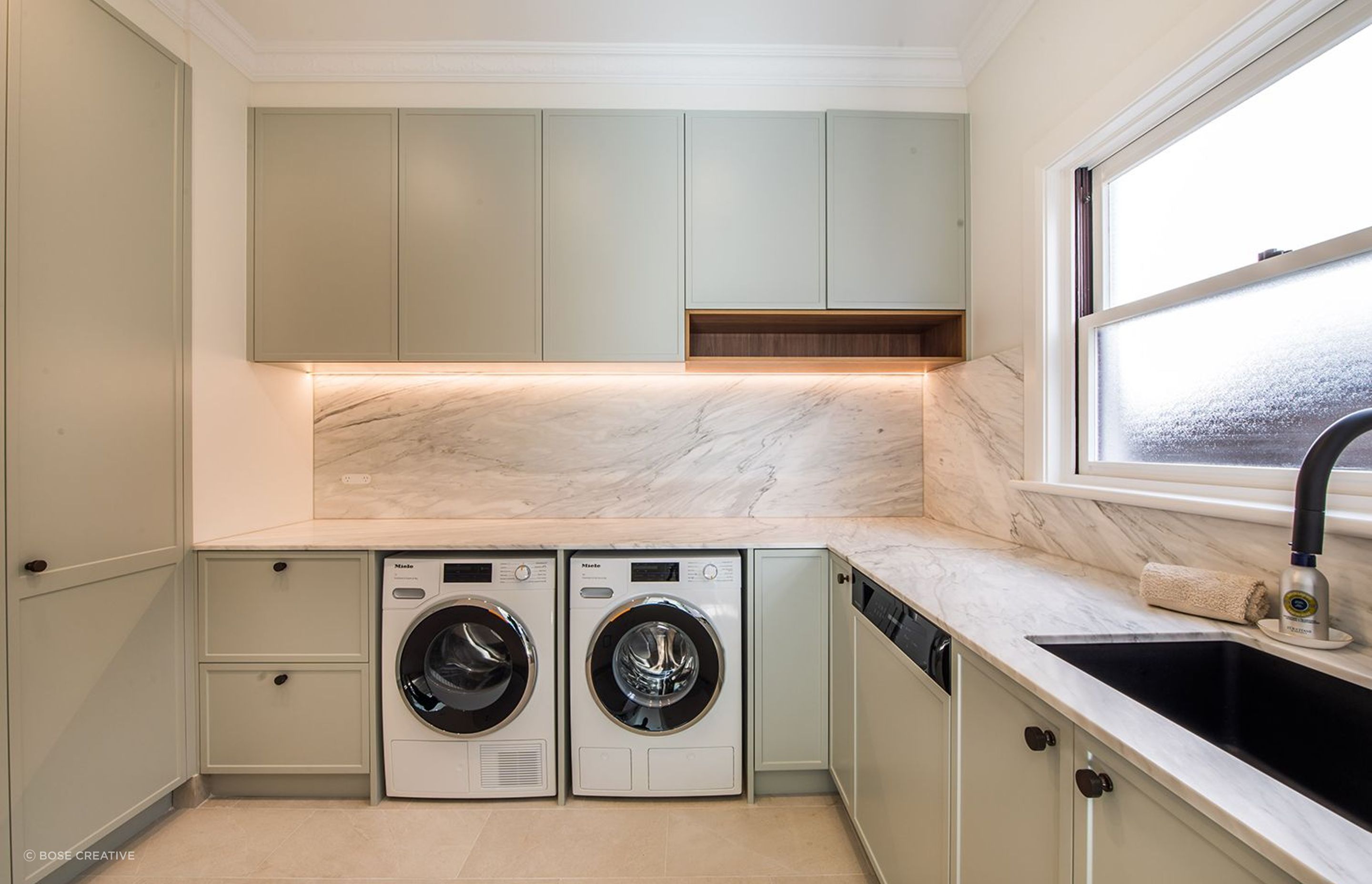 Modern-Luxury-Premier-Kitchens-design-renovation-gitani-polytec-Dulux-Smeg-Abey-Frank-Zip-Hepburn-Handles-07.jpg