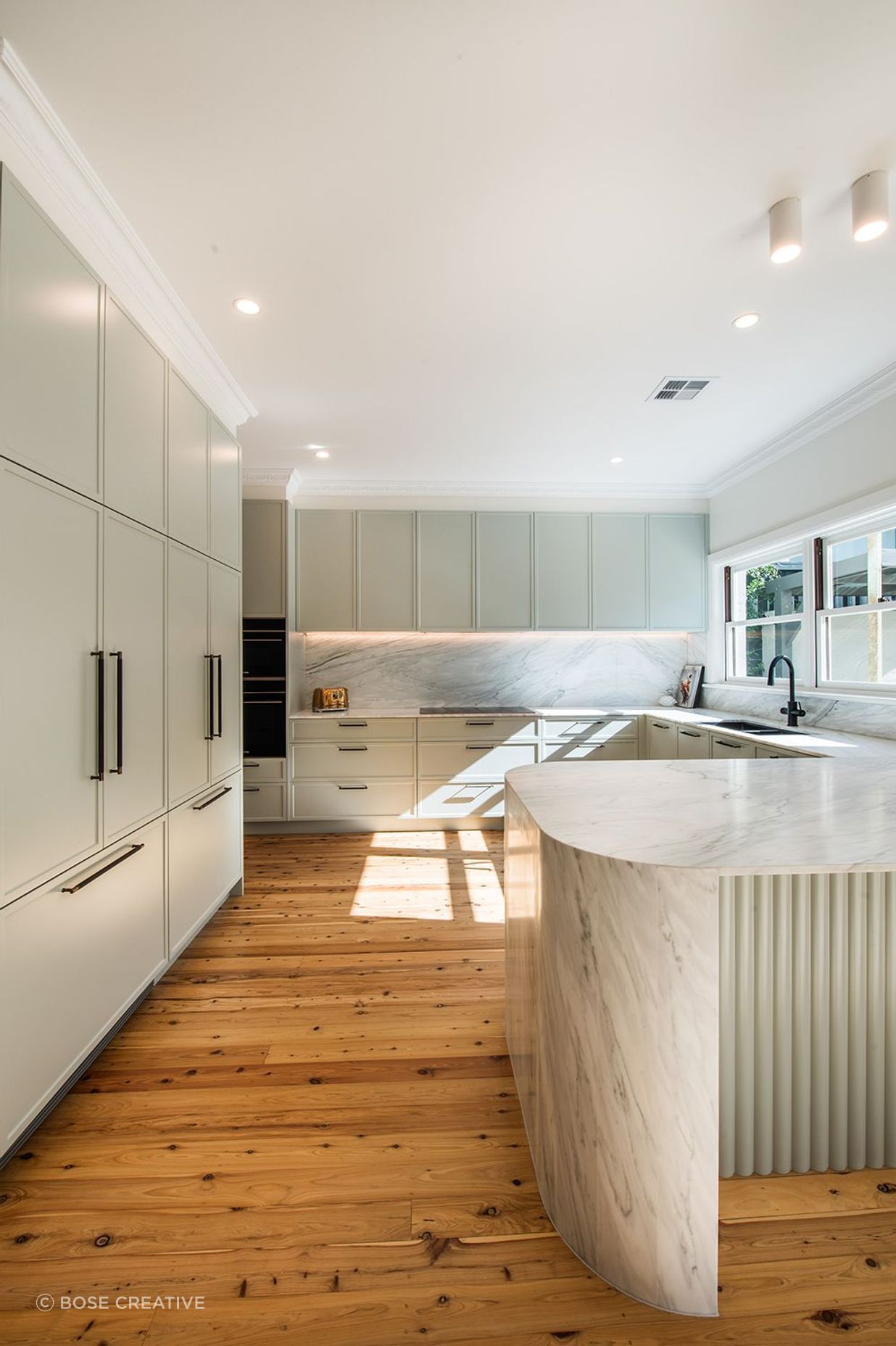Modern-Luxury-Premier-Kitchens-design-renovation-gitani-polytec-Dulux-Smeg-Abey-Frank-Zip-Hepburn-Handles-11.jpg