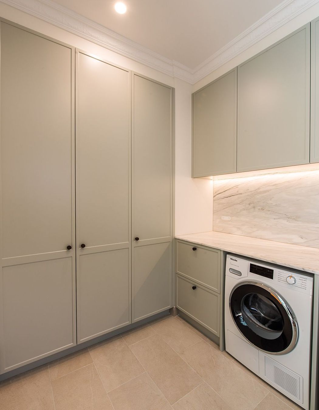 Modern-Luxury-Premier-Kitchens-design-renovation-gitani-polytec-Dulux-Smeg-Abey-Frank-Zip-Hepburn-Handles-16.jpg