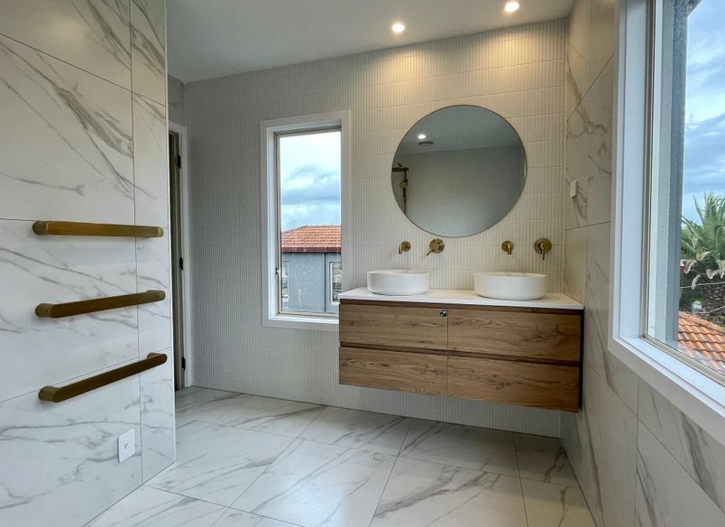 Mount Taylor Bathroom