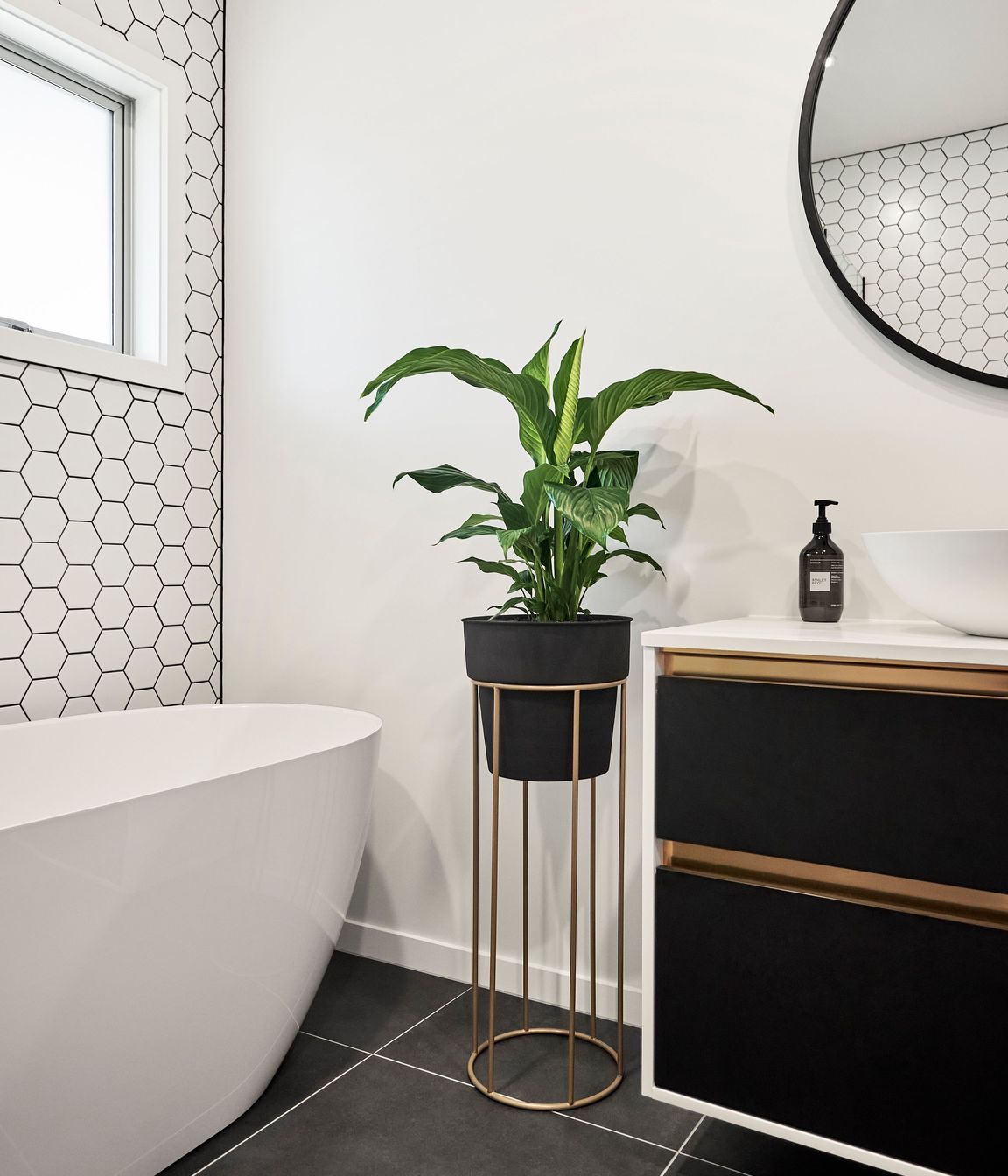 Gordon Bathroom + Ensuite Renovation