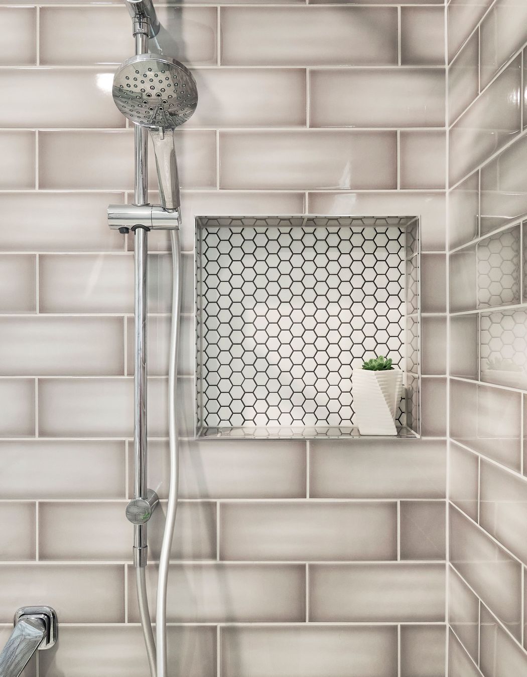 Gordon Bathroom + Ensuite Renovation