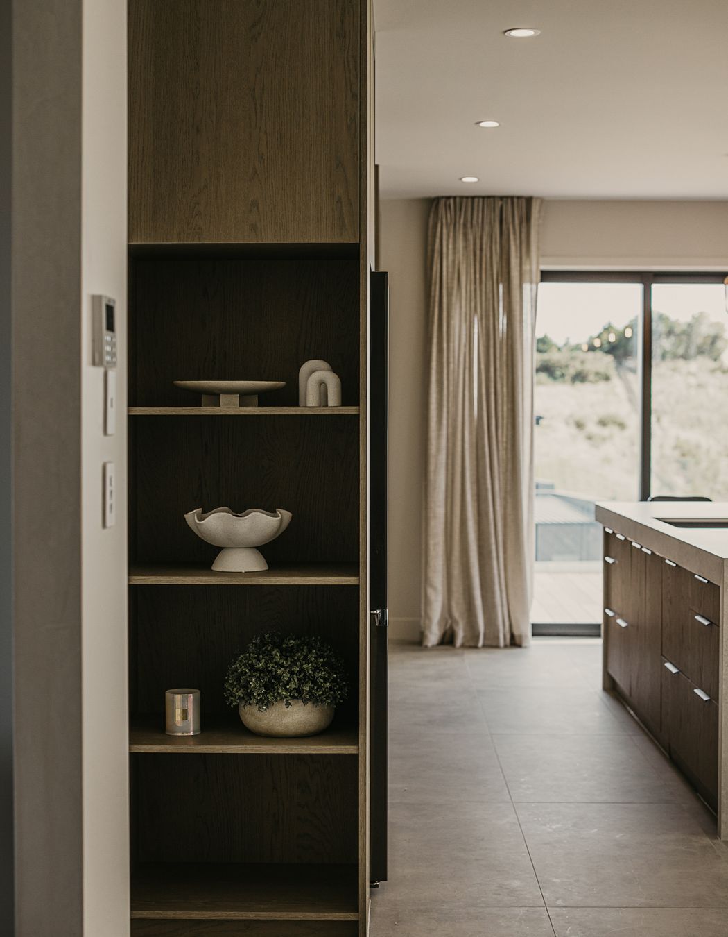 Kennard  Home - Oak Veneers