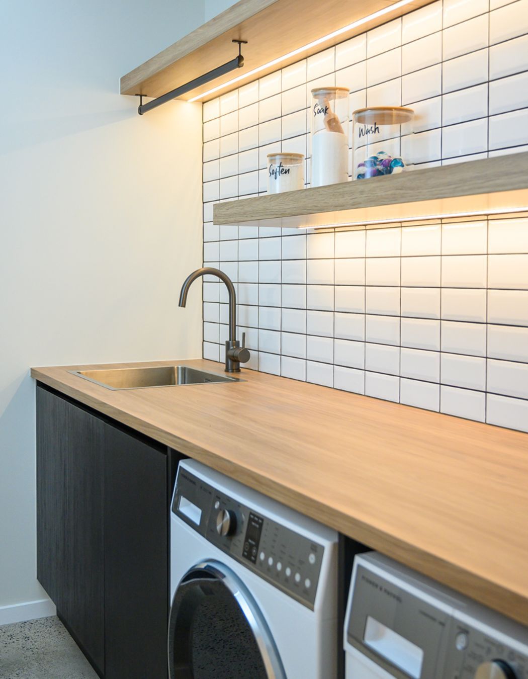 Costal Otira Close