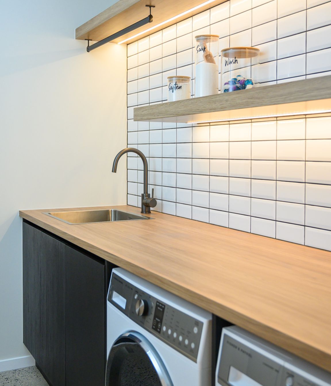 Costal Otira Close